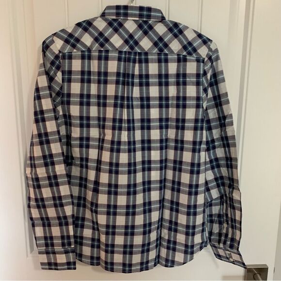 Untuckit Shirt 4 - Picture 7 of 10